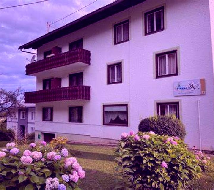 Escorts Weitendorf, Austria — Chicas y putas locales