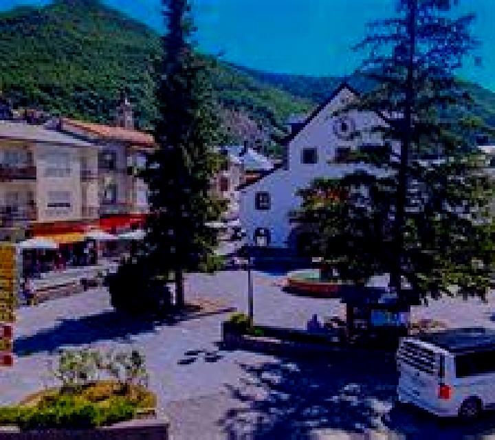 Estrella, 29 — Escort en Biescas, España