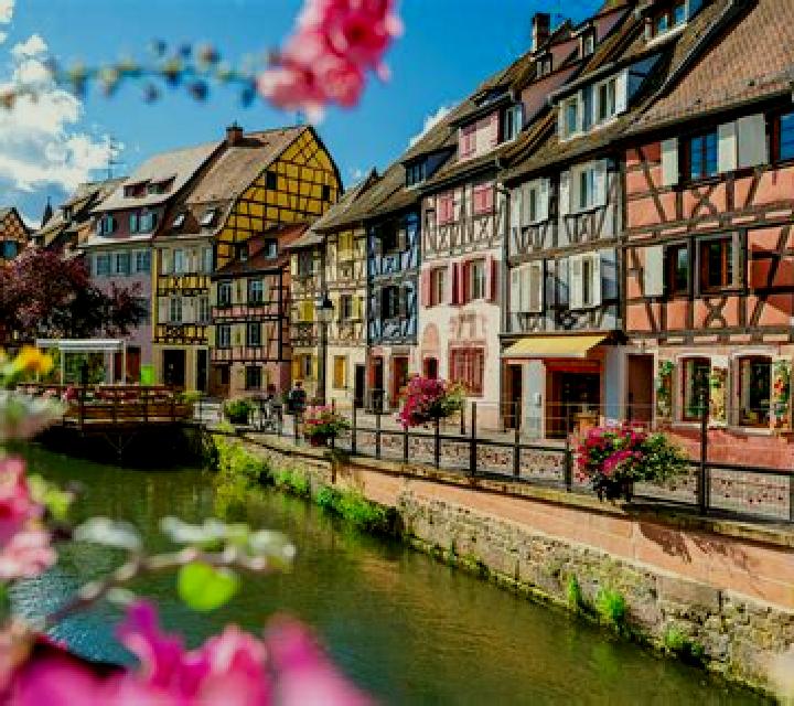 Explora anuncios de escorts en 308 páginas de ciudades de Francia. Acompañantes locales, servicios y tarifas. Página 248 de 308.