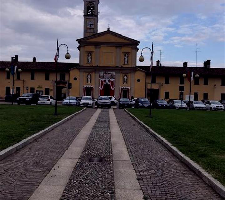 Giulia, 22 — Escort en Cusago, Italia