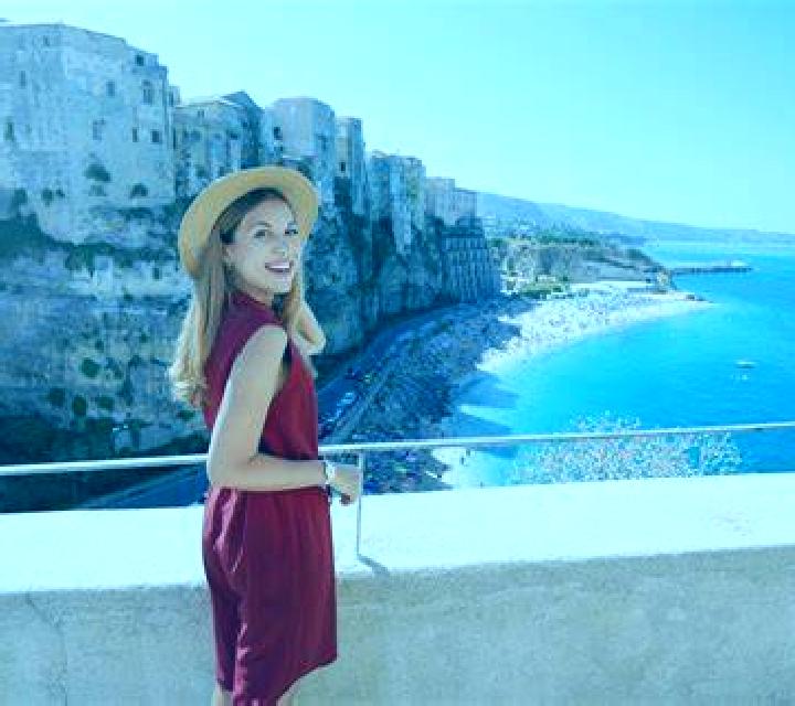 Giulia, 23 — Escort en Siegouekou, Costa de Marfil