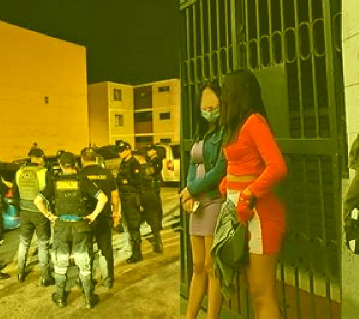 Giulia, 28, acompañante rubia platino de ojos marrones y etnia caribeña basada en Schiltberg. Ofrece Masaje erótico, Beso francés profundo, Hasta el final (C...