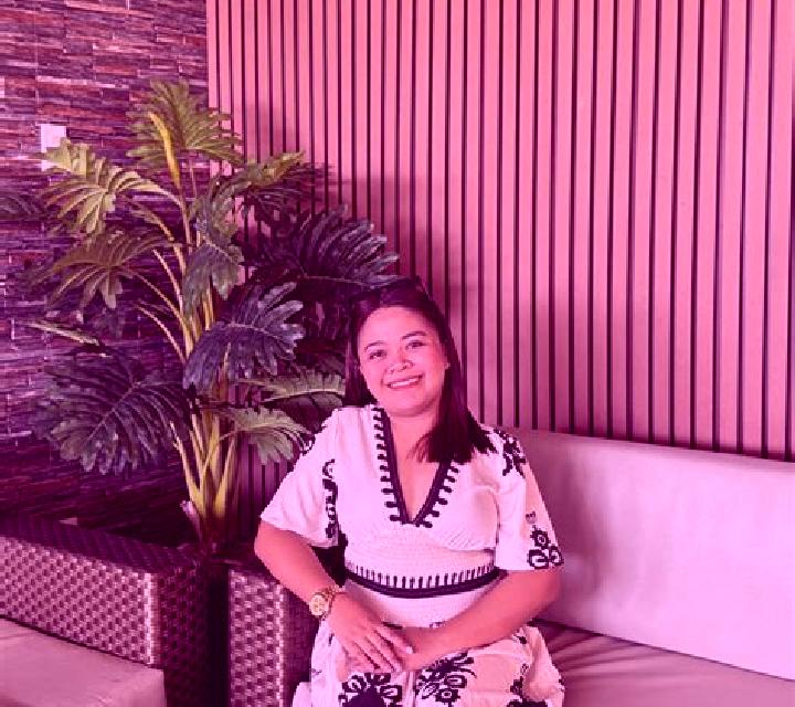 Giulia, 34 — Escort en Mapalad, Filipinas
