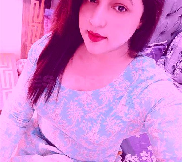 Giulia, 37 — Escort en Chanda, India