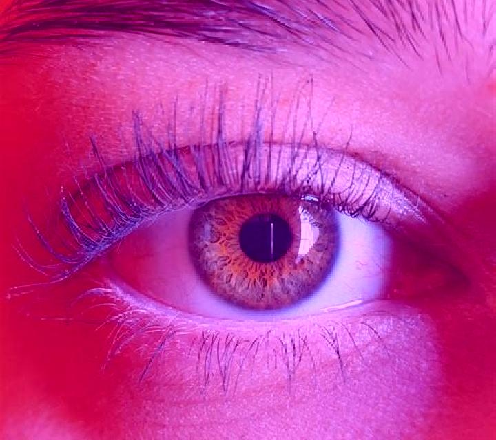 Jade, 34, acompañante rubia platino de ojos avellana y etnia caucásica basada en Erba. Ofrece Acompañante de viaje, Masaje de próstata, Masaje. Disponible en...