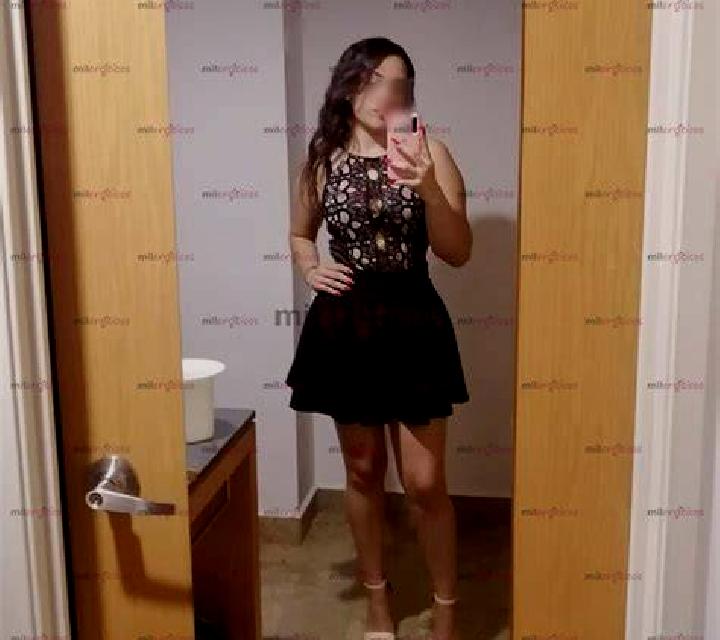 Jade, 39, acompañante morena de ojos marrones y etnia latina basada en Lunestedt. Ofrece 69, Beso francés profundo, Griego (anal), Noche completa. Disponible...