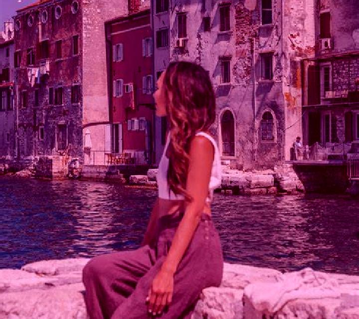 Julia, 21 — Escort en Bratina, Croacia