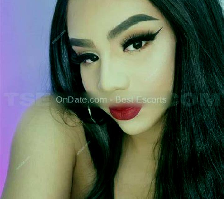 Julia, 21 — Escort en Gelligaer, Reino Unido