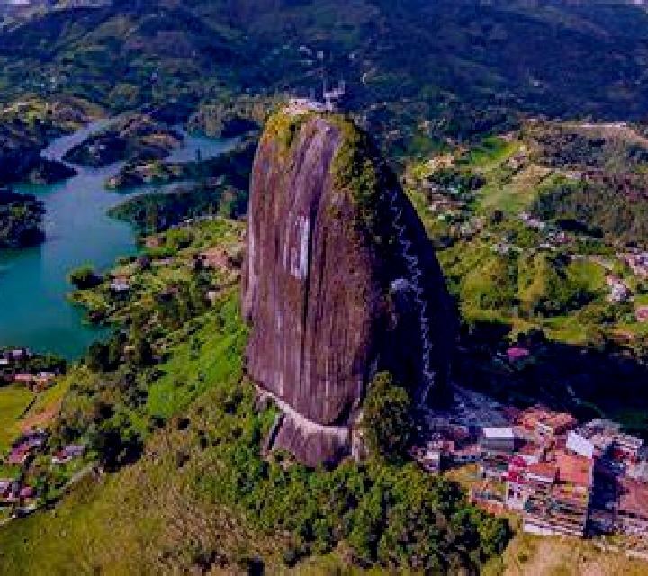 Julia, 21 — Escort en Yaritagua, Venezuela
