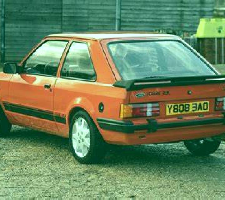Julia, 22, acompañante rubia de ojos azules y etnia mezcla basada en Seteluk. Ofrece Beso francés profundo, Striptease, Tríos / dúos. Disponible en domicilio...