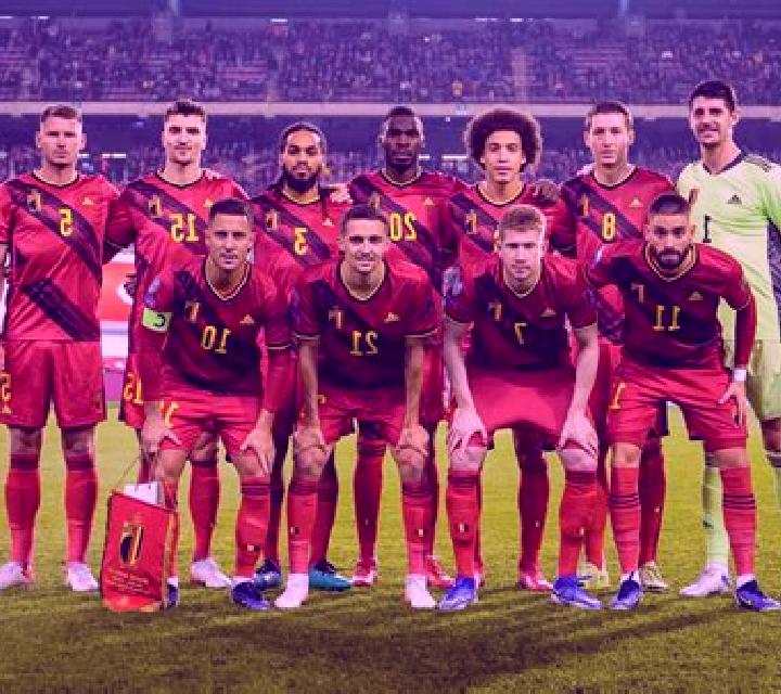 Julia, 22 — Escort en Estribo, México
