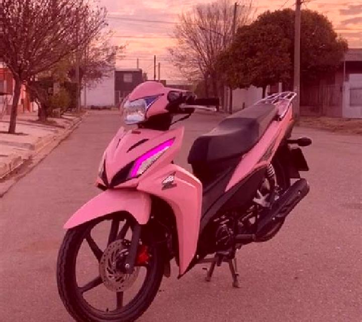 Julia, 35 — Escort en Wansin, Bélgica