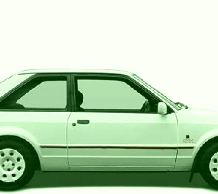 Julia, 37 — Escort en Halbturn, Austria