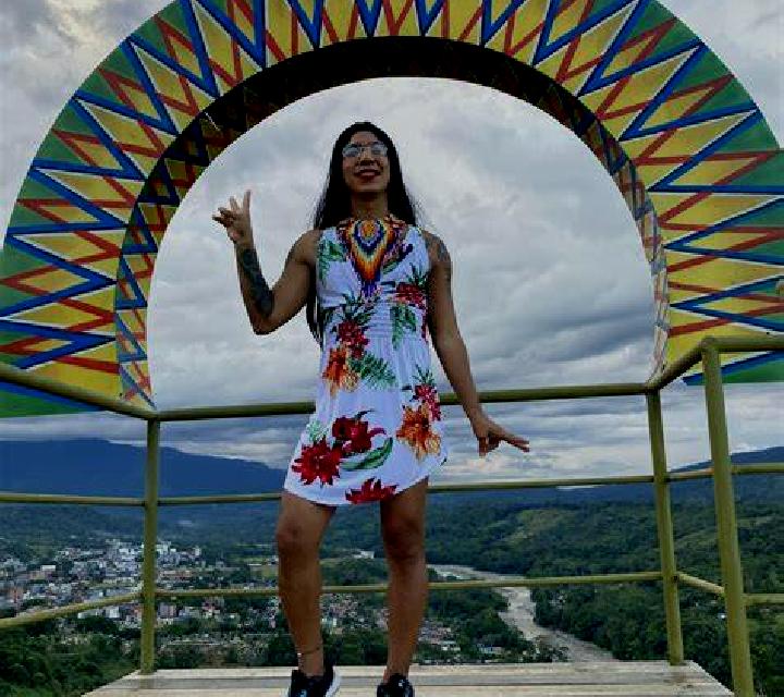 Julia, 38 — Escort en Changaimina, Ecuador