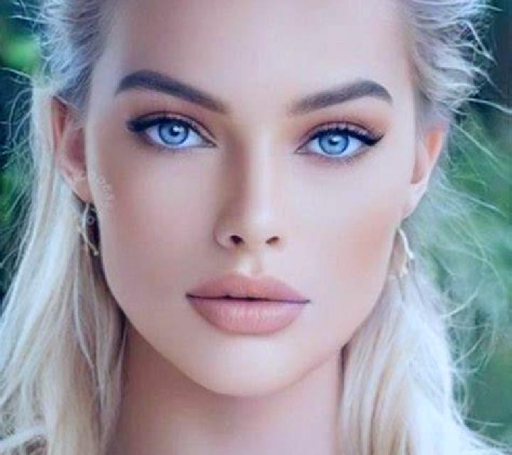 Lorena, 23, acompañante rubia de ojos azules y etnia india basada en Luhe-Wildenau. Ofrece Cita de cena, Masaje de próstata, Experiencia de novia, BDSM. Disp...