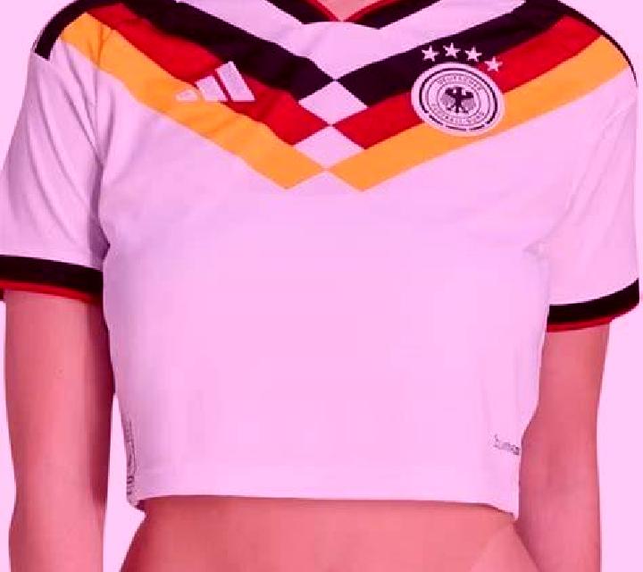 Lorena, 27 — Escort en Nerdlen, Alemania
