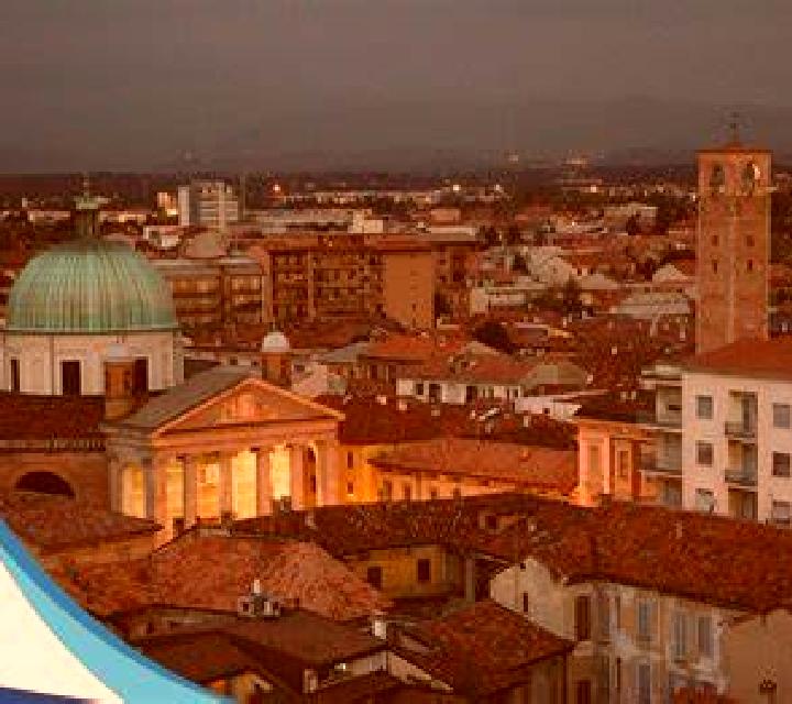 Lorena, 28 — Escort en Senago, Italia