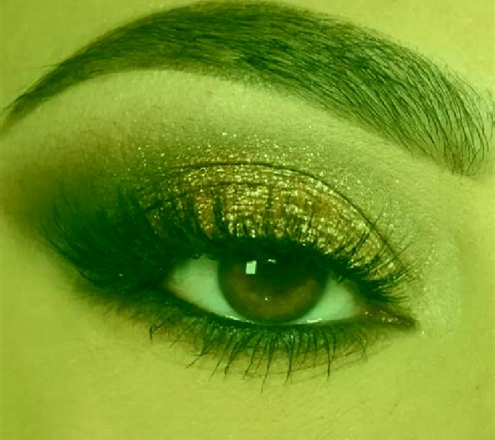 Lucía, 29, acompañante castaña de ojos marrones y etnia mezcla basada en Spera. Ofrece Griego (anal), Striptease, Cita de cena, Fetiche. Disponible en domici...