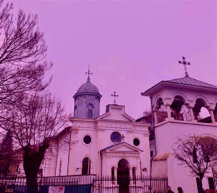 Mía, 24 — Escort en Glodeanu-Silistea, Rumania