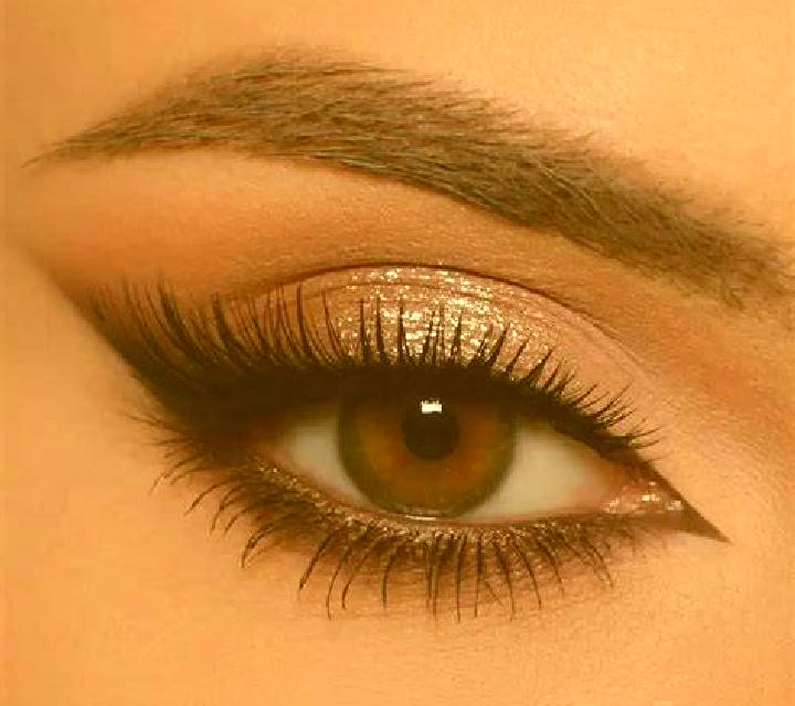 Mía, 25, acompañante rubia de ojos oscuros y etnia mediterránea basada en Dakougoume. Ofrece Chica de fiesta, Masaje erótico, Beso francés profundo. Disponib...