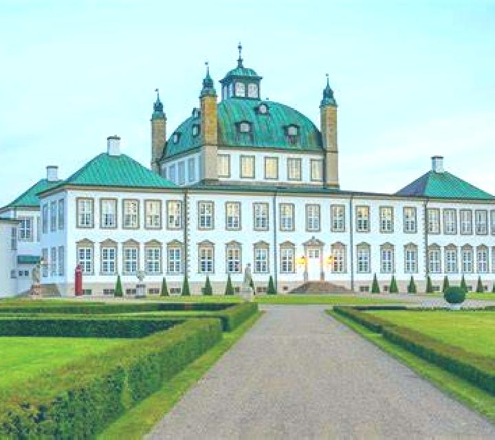 Manuela, 24 — Escort en McGill, Estados Unidos