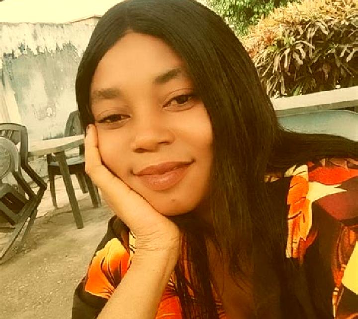 Manuela, 27 — Escort en Donga, Nigeria