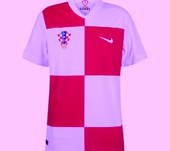 Manuela, 36, acompañante castaño claro de ojos oscuros y etnia mezcla basada en Bondone. Ofrece Tríos / dúos, Dominación, Hasta el final (CIM), Chica de fies...