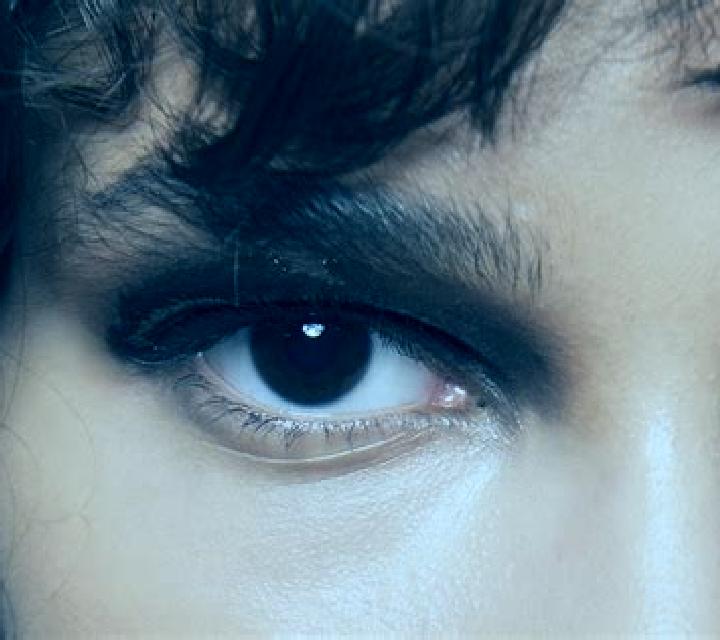 María, 39, acompañante rubia platino de ojos oscuros y etnia negra basada en Gerach. Ofrece Tríos / dúos, Beso francés profundo, Cita de cena, Tantra, Francé...