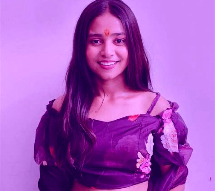 Marta, 21 — Escort en Bewar, India
