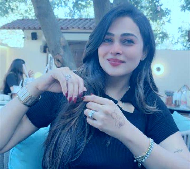 Marta, 21 — Escort en Dhola, India