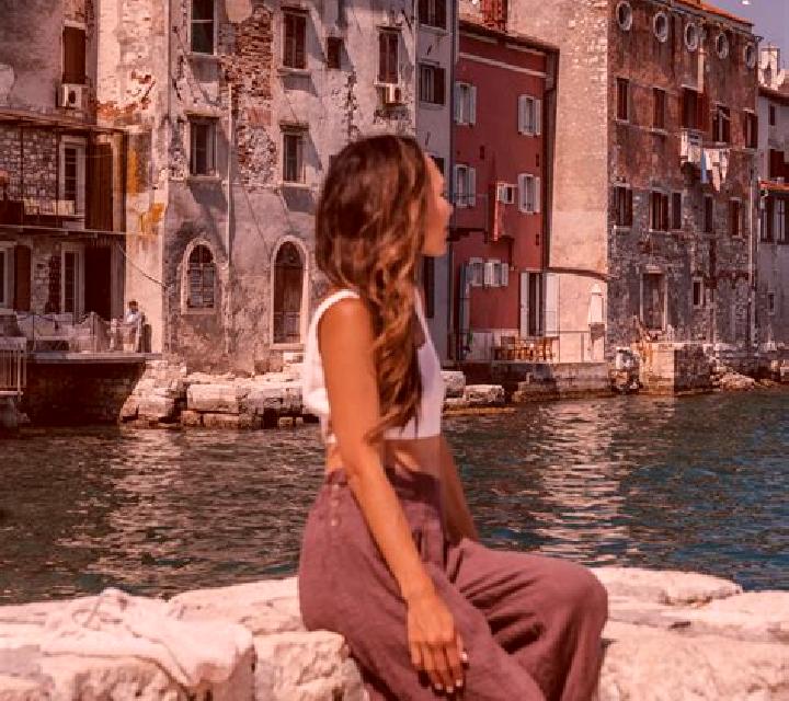 Marta, 21 — Escort en Petroporo, Grecia