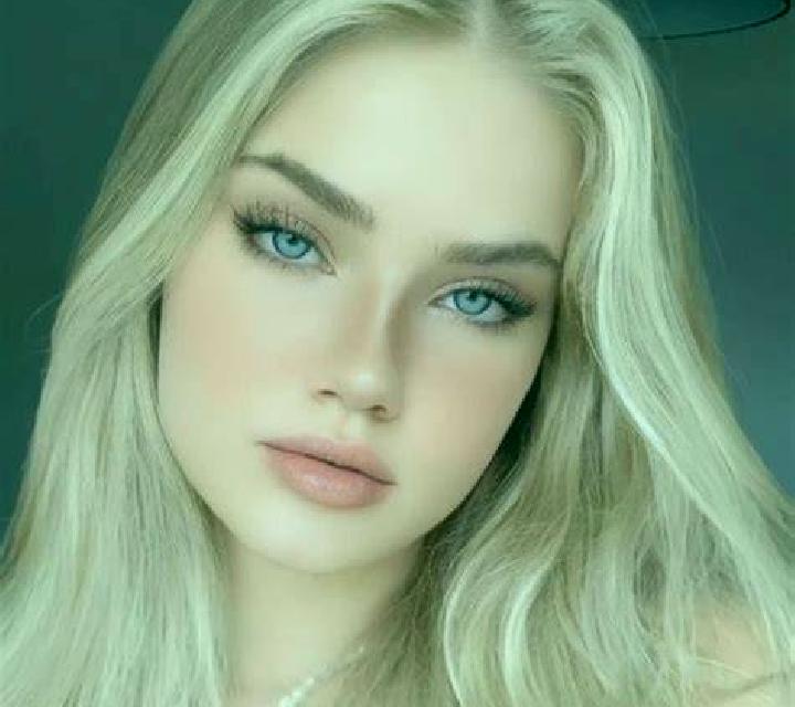 Marta, 22, acompañante rubia de ojos ámbar y etnia oriente medio basada en Kivik. Ofrece Francés natural, Noche completa, Fetiche, Masaje erótico, Masaje. Di...