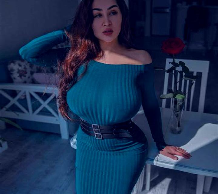Martina, 39 — Escort en Biesles, Francia