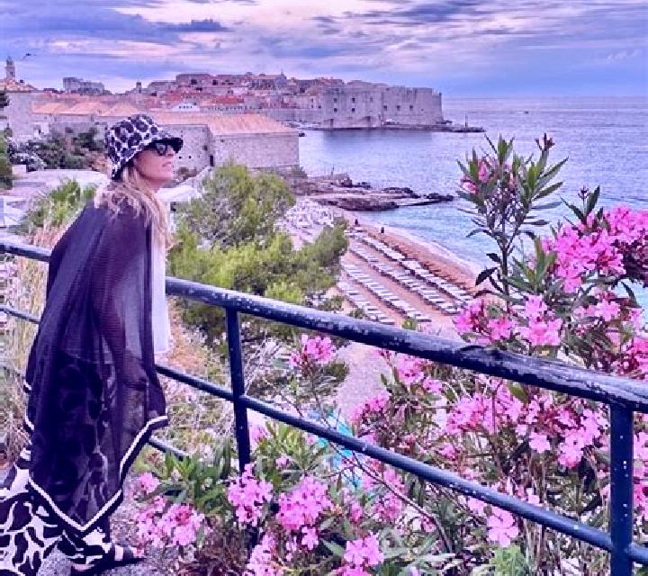 Mora, 20 — Escort en Markusica, Croacia