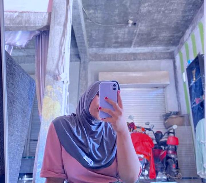 Mora, 21 — Escort en Barejulat, Indonesia