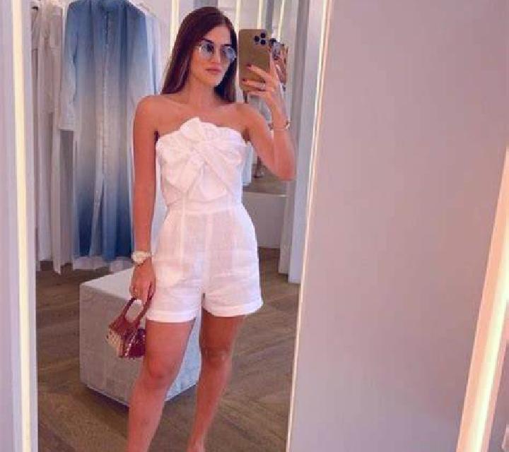 Mora, 21 — Escort en Towqdar, Irán