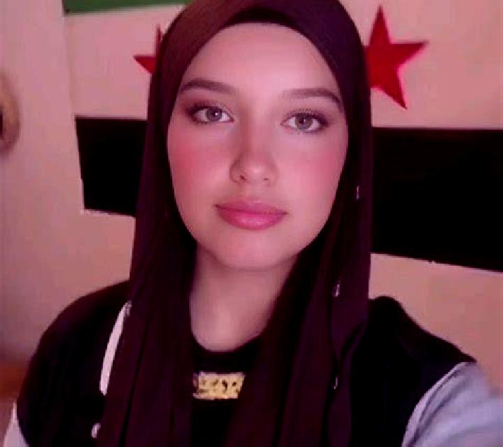 Mora, 23, acompañante pelirroja de ojos avellana y etnia caribeña basada en Murialdo. Ofrece Parejas, Beso francés profundo, Experiencia de novia. Disponible...