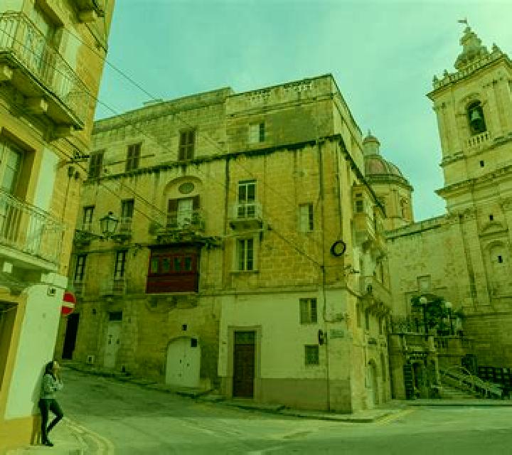 Mora, 23 — Escort en Senglea, Malta