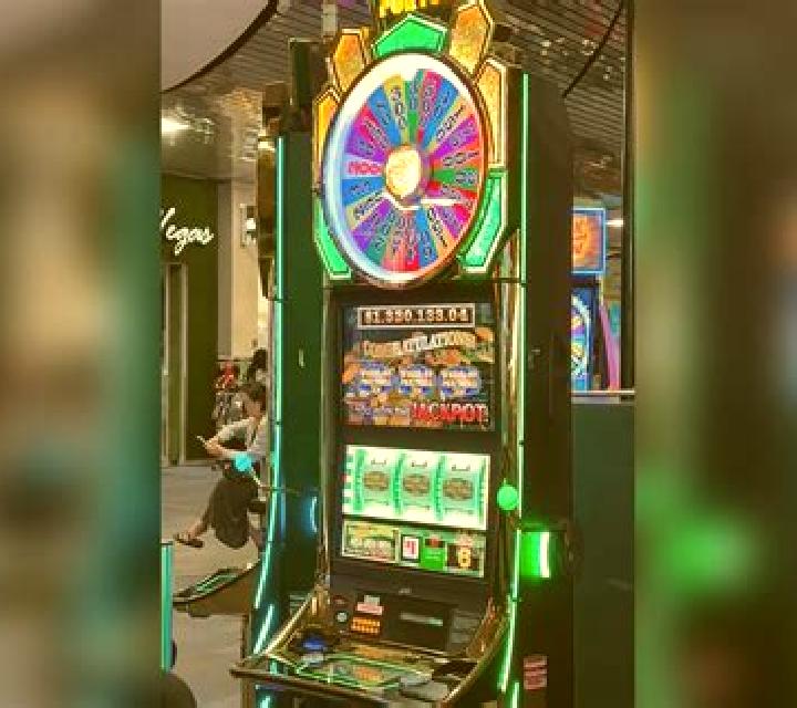 Mora, 28, acompañante pelirroja de ojos ámbar y etnia asiática basada en Liloan. Ofrece Masaje, Chica de fiesta, Noche completa, Griego (anal). Disponible en...