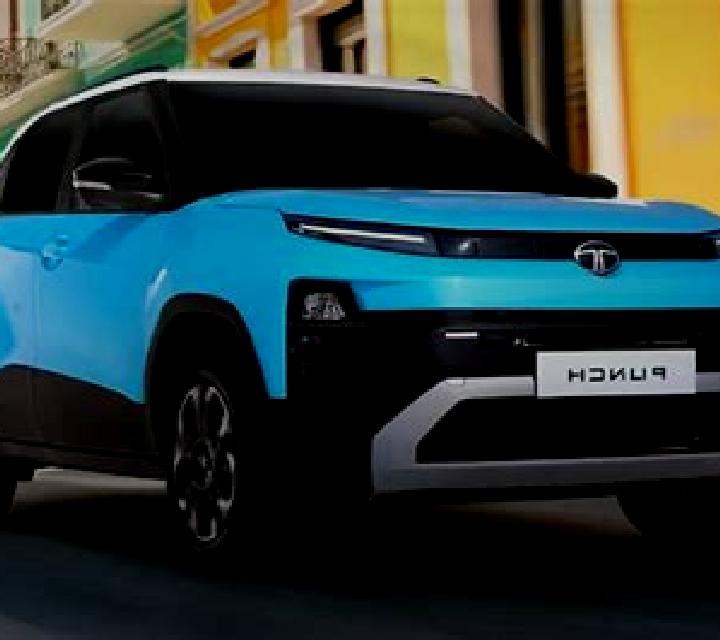 Mora, 29 — Escort en Punch, India