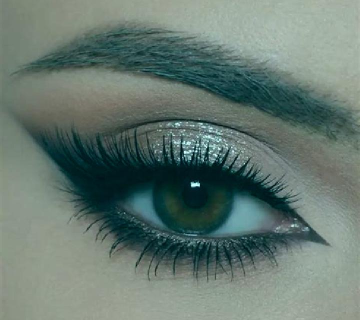 Mora, 32, acompañante castaño claro de ojos oscuros y etnia eslava basada en Chop. Ofrece Masaje de próstata, Tantra, Beso francés profundo. Disponible en do...