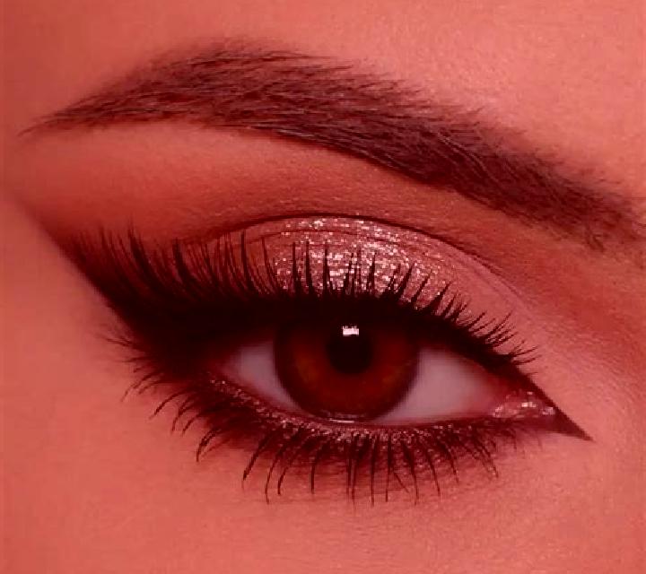 Mora, 34, acompañante castaño claro de ojos marrones y etnia oriente medio basada en Gopalpur. Ofrece Chica de fiesta, Fetiche, Parejas. Disponible en domici...