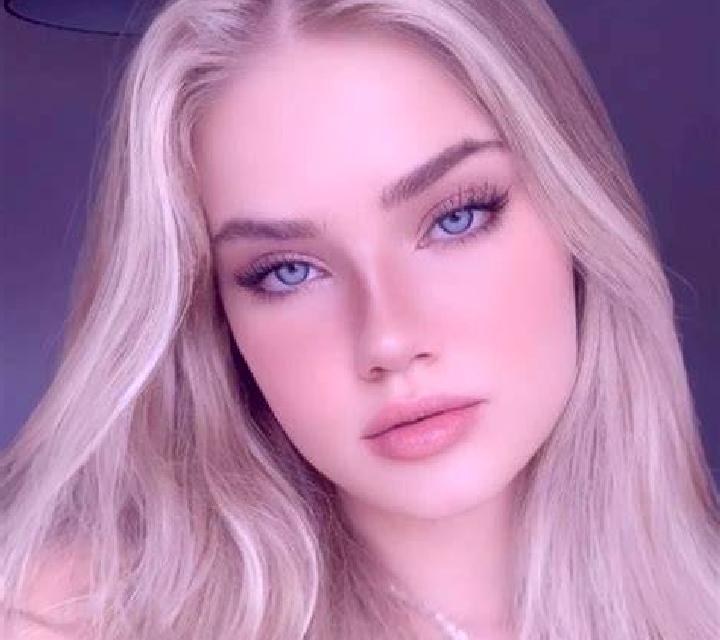 Natalia, 30, acompañante rubia de ojos ámbar y etnia mediterránea basada en Freilingen. Ofrece Experiencia de novia, Cita de cena, Striptease, Acompañante de...