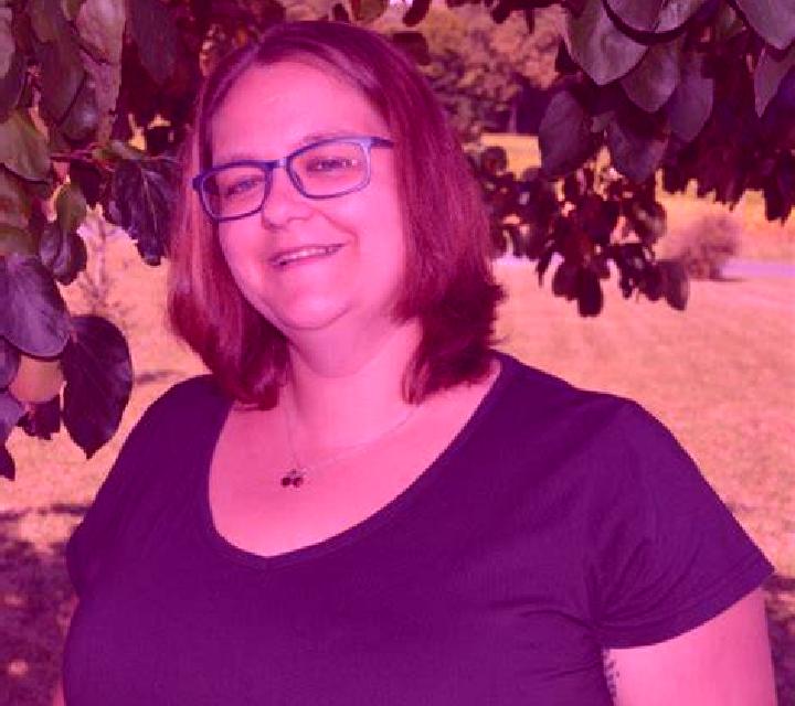 Noa, 24 — Escort en Hackerberg, Austria
