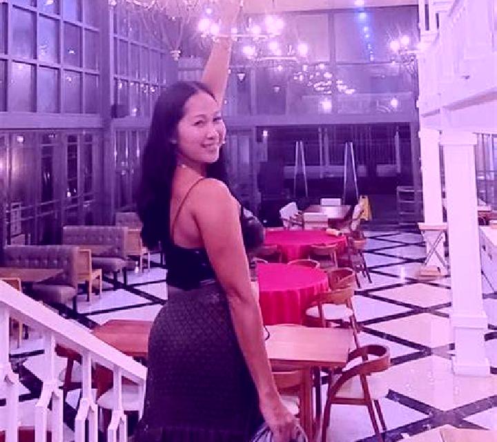 Noa, 33, acompañante rubia de ojos avellana y etnia negra basada en Beringen. Ofrece Experiencia de novia, Tantra. Disponible en domicilio y visita, reservas...