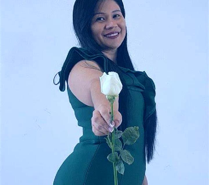 Noa, 39, acompañante rubia platino de ojos grises y etnia eslava basada en Mossini. Ofrece Masaje, 69, Hasta el final (CIM), Tríos / dúos. Disponible en domi...