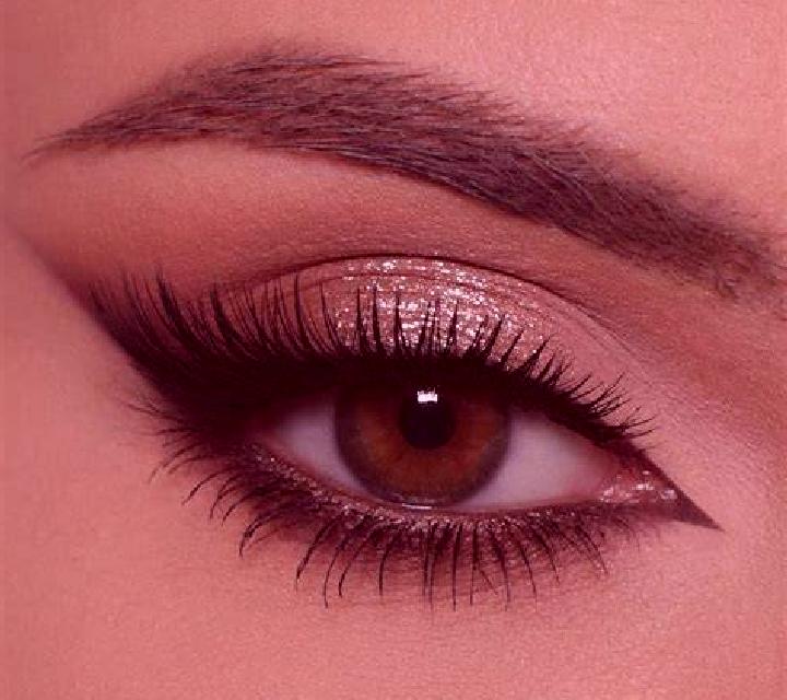 Nora, 25, acompañante castaña de ojos marrones y etnia mezcla basada en Vermoim. Ofrece Striptease, Masaje de próstata, Beso francés profundo, Parejas. Dispo...