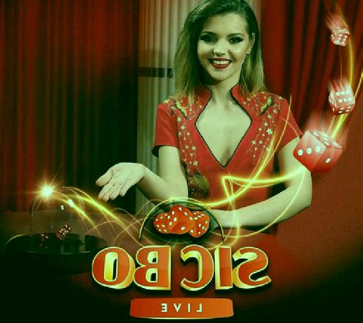 Paula, 22 — Escort en Como, Italia