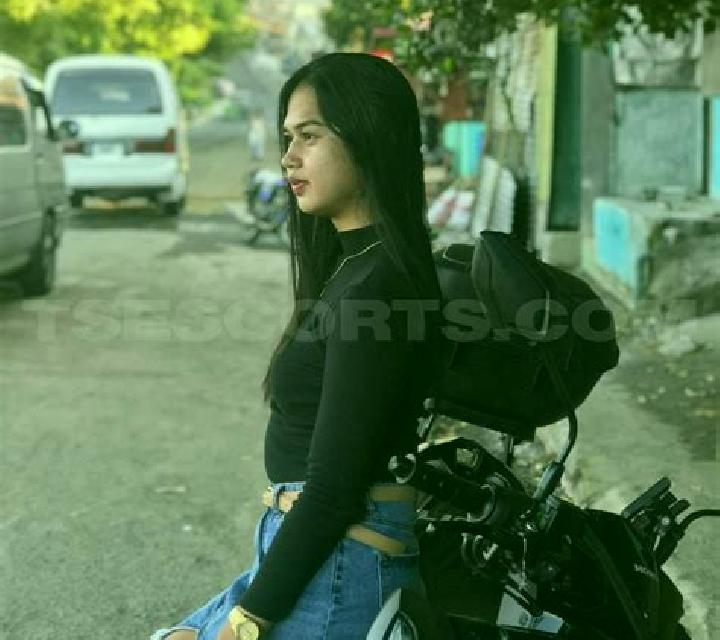 Rosa, 22 — Escort en Grajales, México