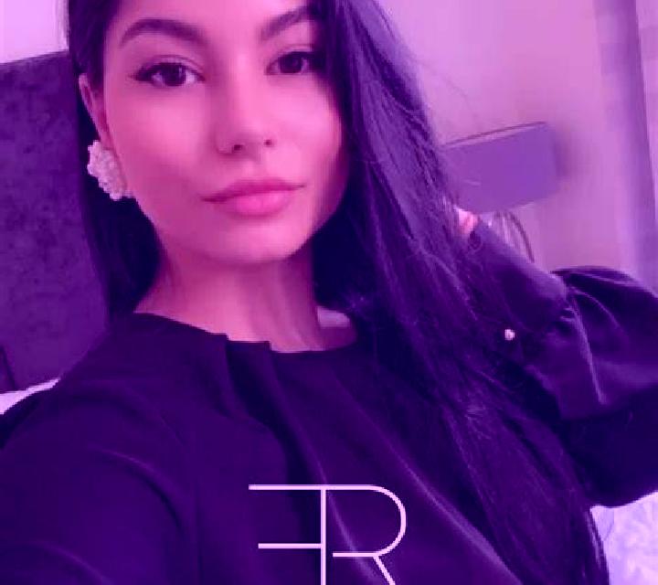 Rosa, 24, acompañante negra de ojos verdes y etnia mediterránea basada en Cella. Ofrece Masaje, Tantra, Beso francés profundo, Striptease. Disponible en domi...